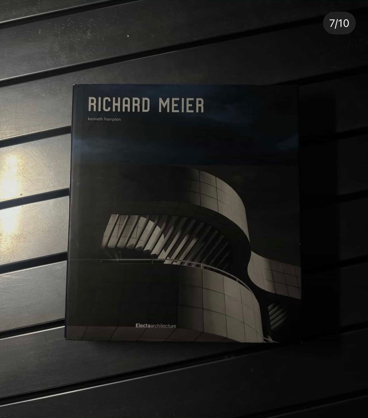 Richard Meier - Kennet Frampton