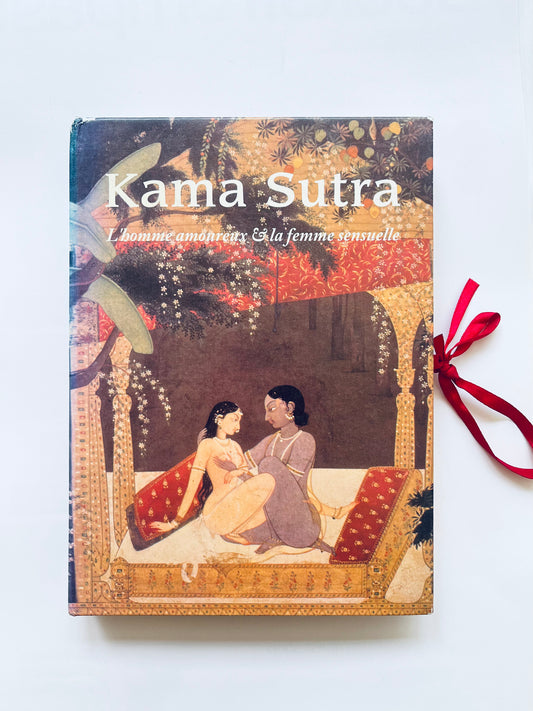 Kâma-Sûtra : L'homme amoureux et la femme sensuelle (coﬀret)