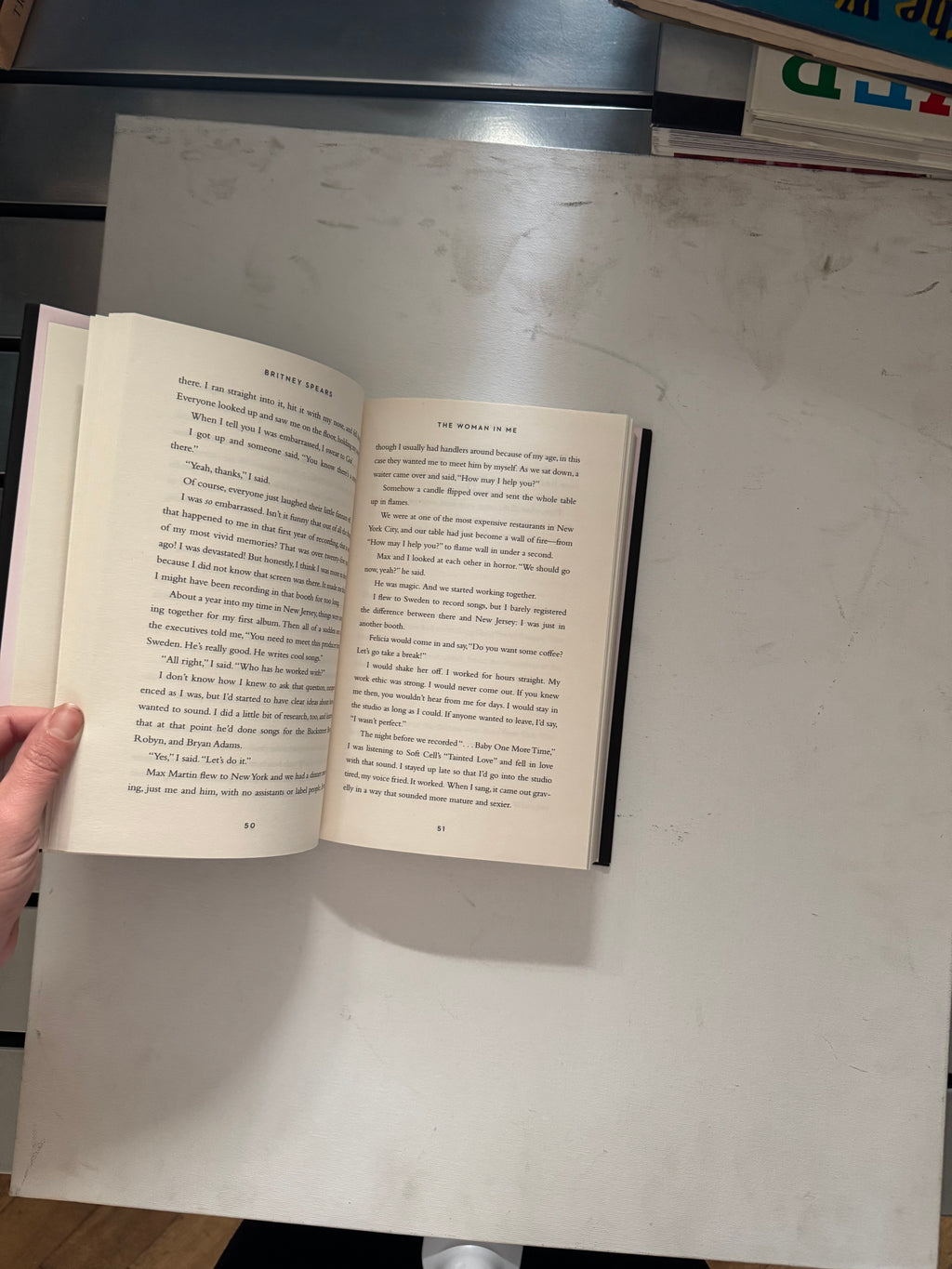 Britney Spears - The woman in me