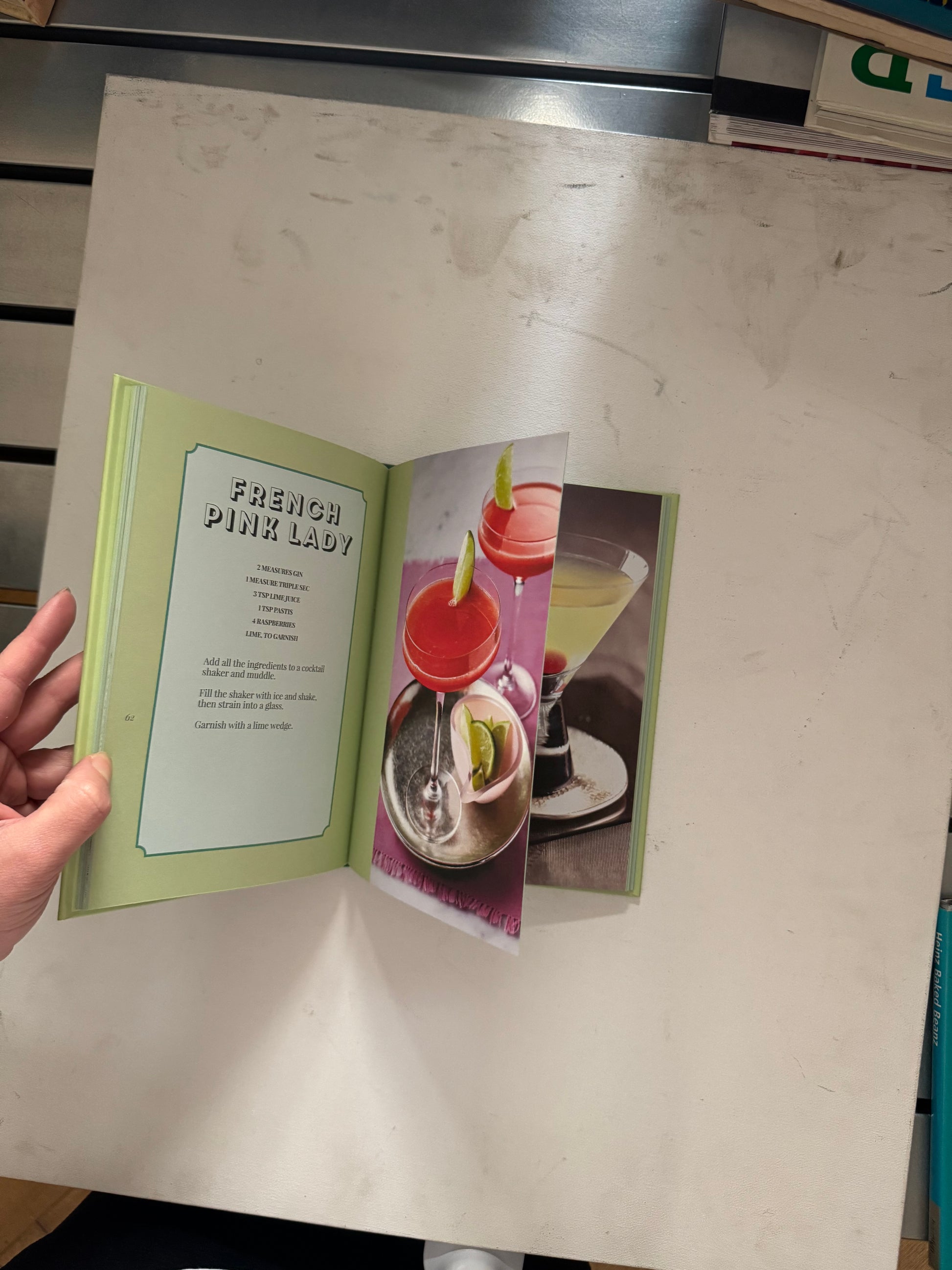 Gin: Classic & Contemporary Cocktails