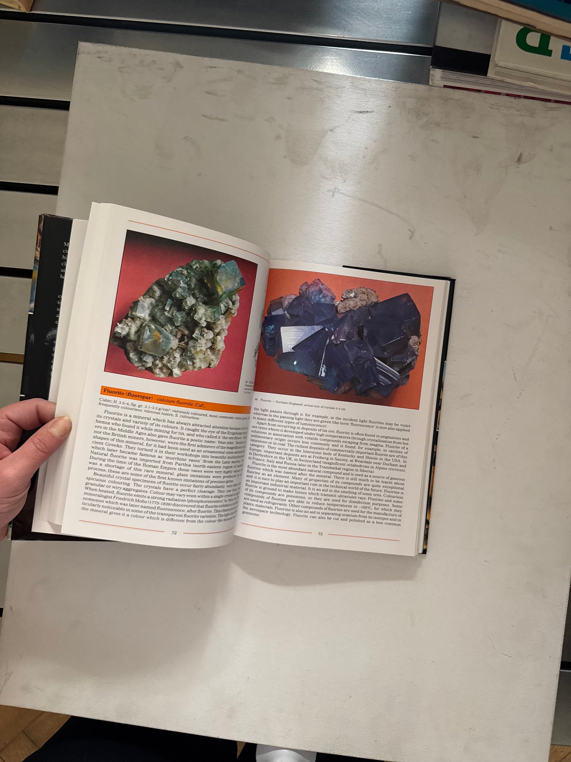 The Illustrated Encyclopedia of Minerals & Rocks