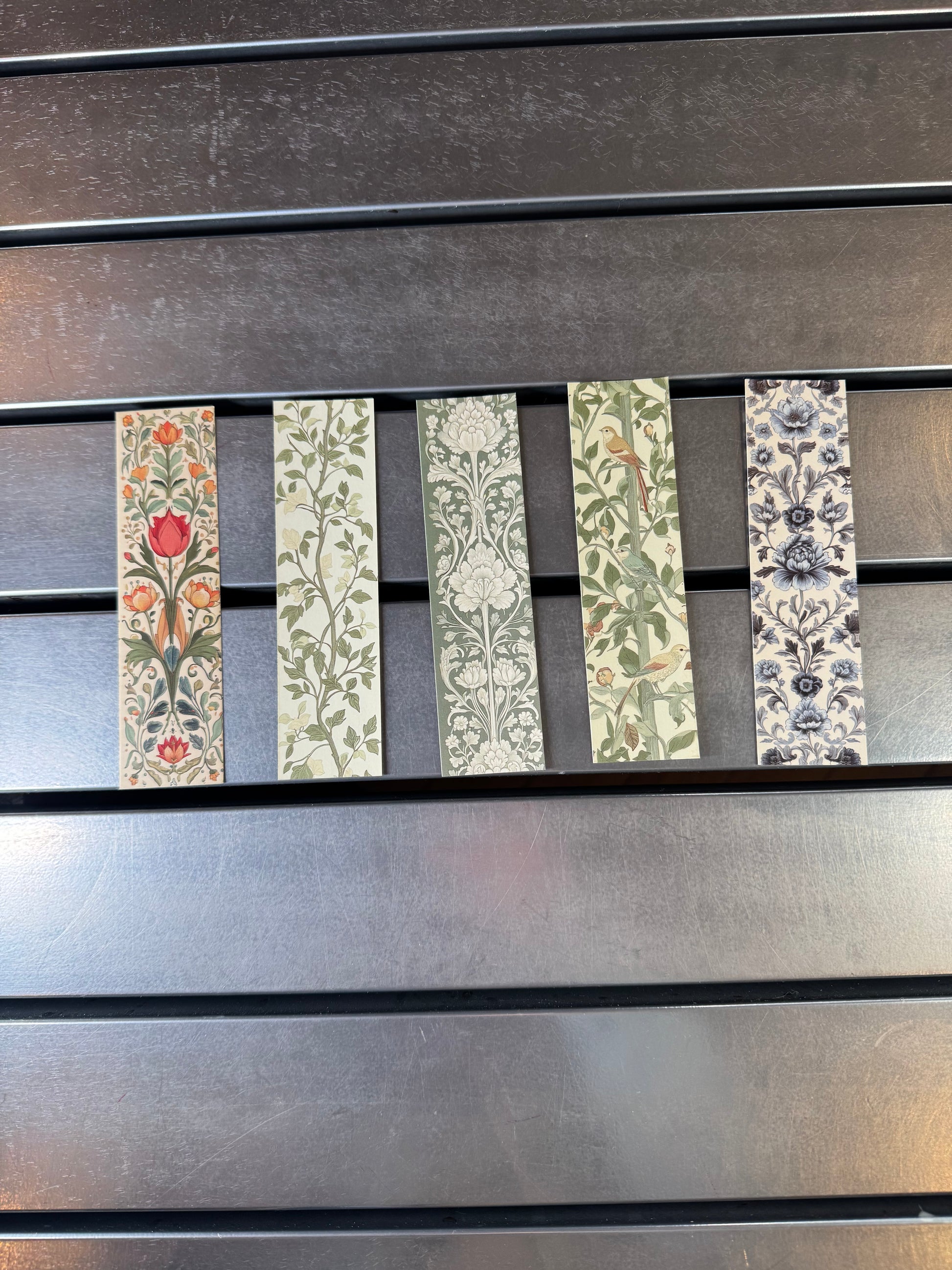 წიგნის სანიშნე William Morris