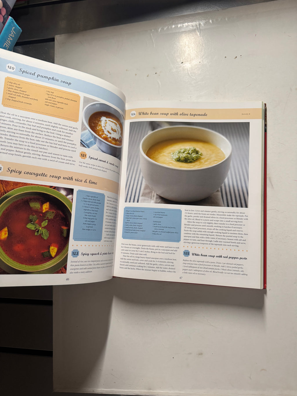 1001 One pot, Casseroles, Soups, and Stews