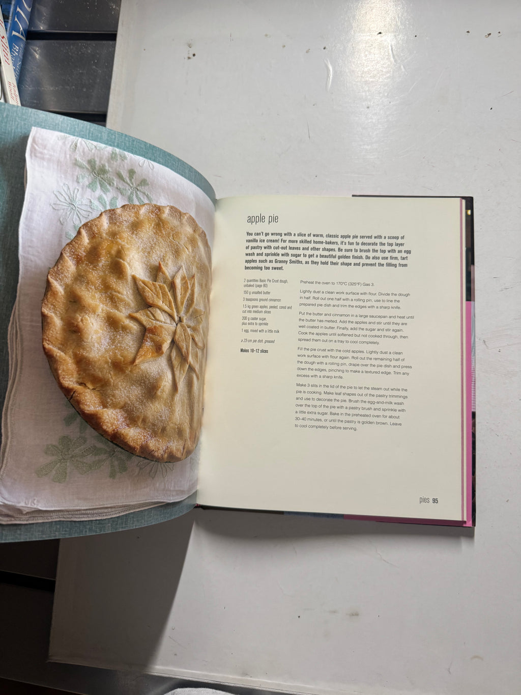 The Hummingbird Bakery Book