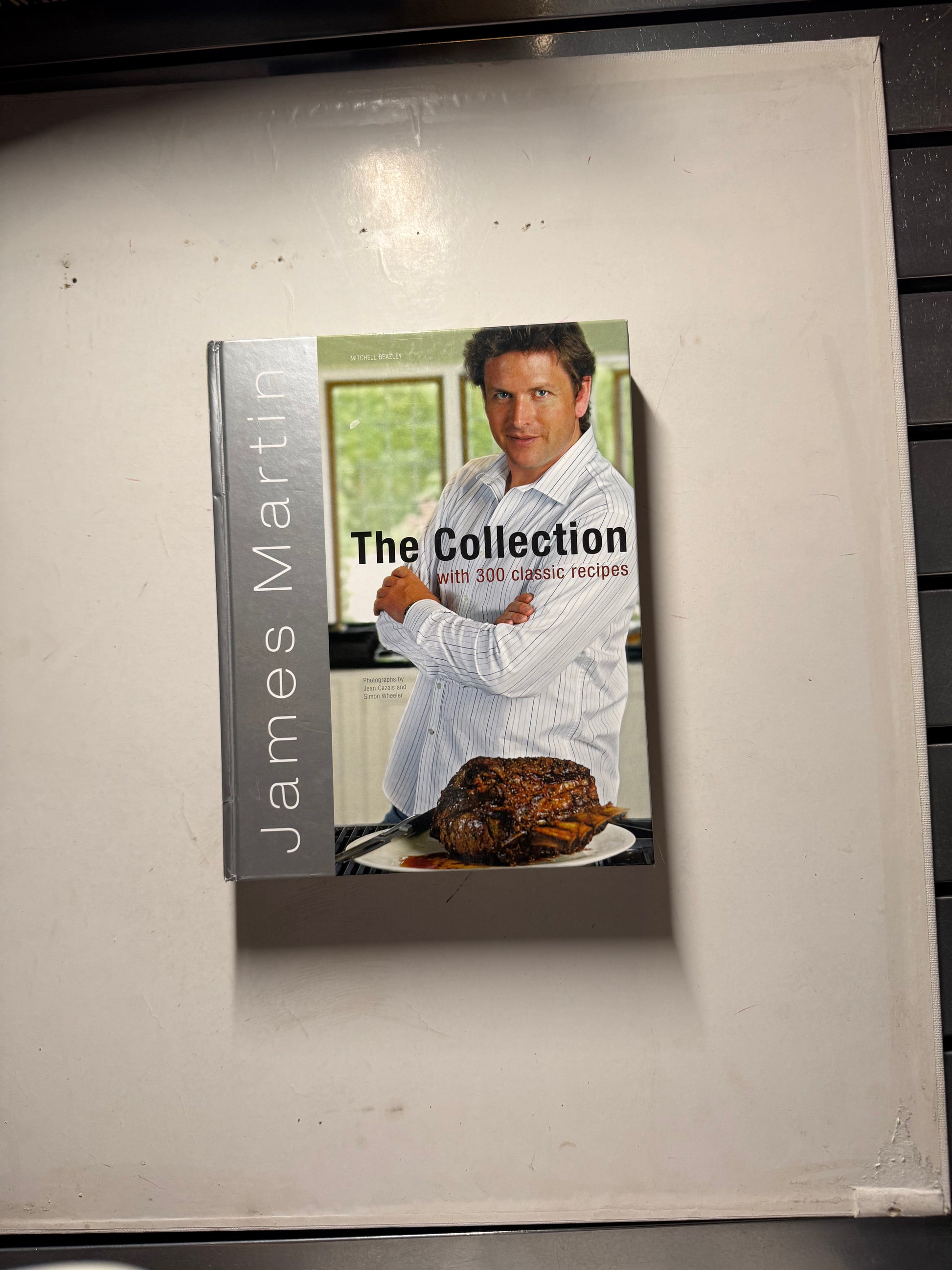 James Martin The Collection with 300 classic Recipes