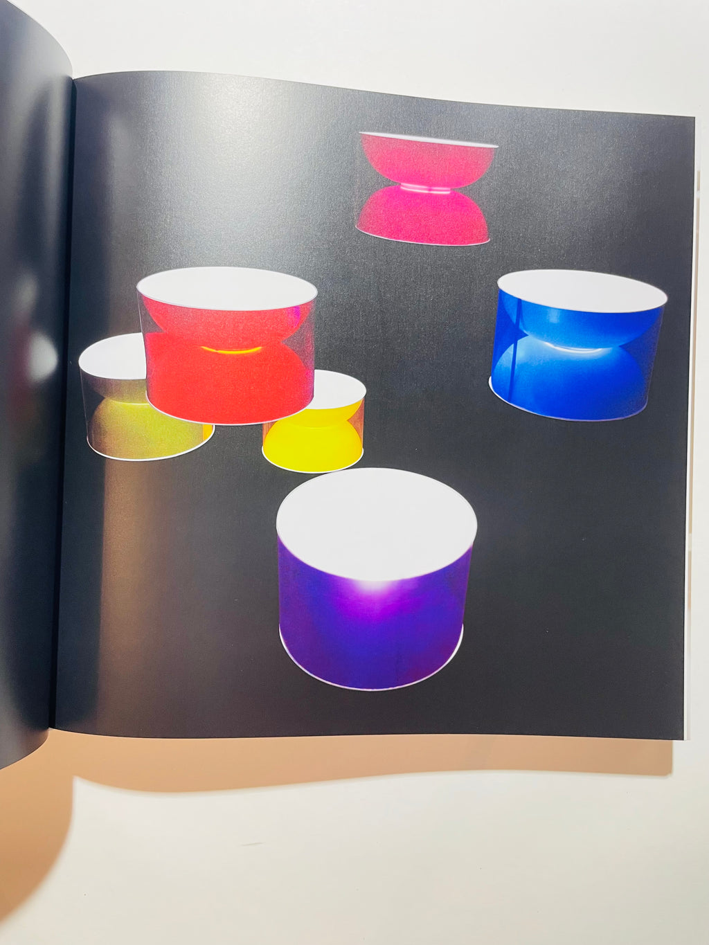 და ჩანგალი: 100 დიზაინერი, 10 კურატორი, 10 კარგი დიზაინი