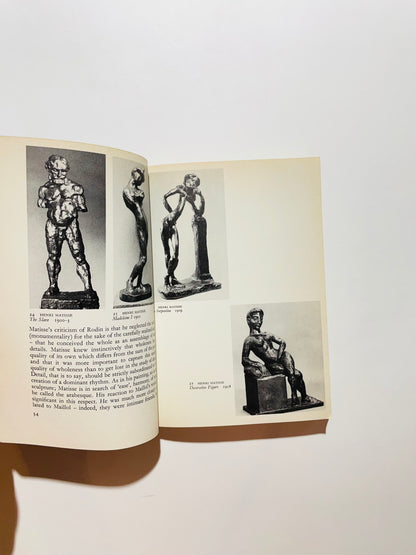 Modern Sculpture: A Concise History (World of Art)