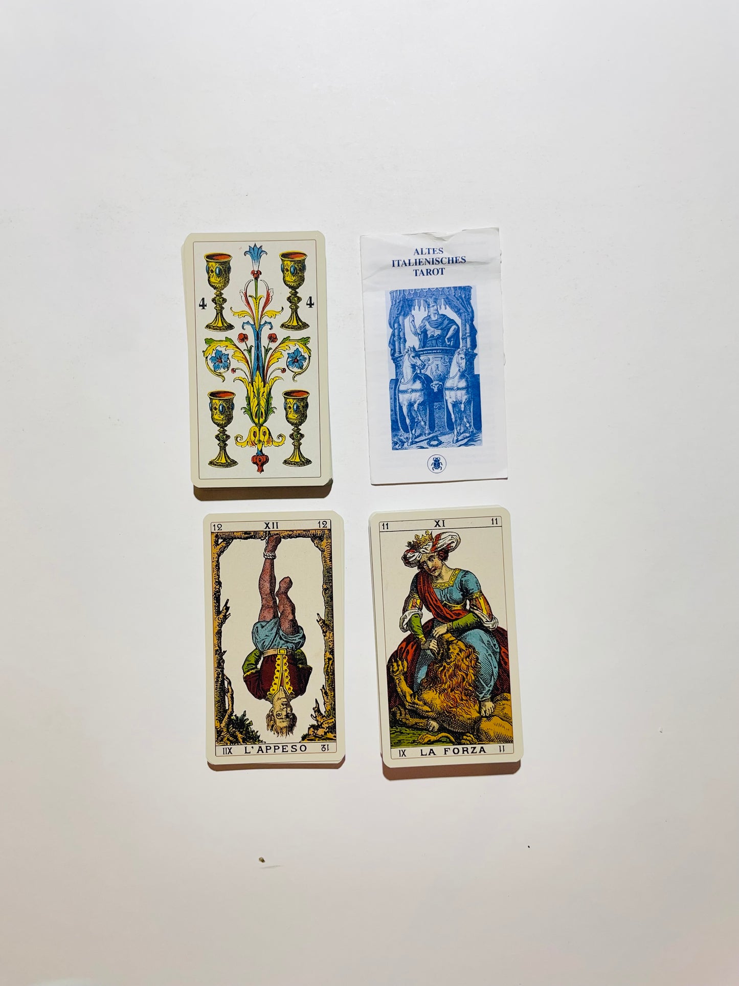 Altes Italienisches Tarot Deck